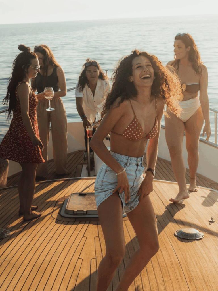 Boat Party - Sunny Charter